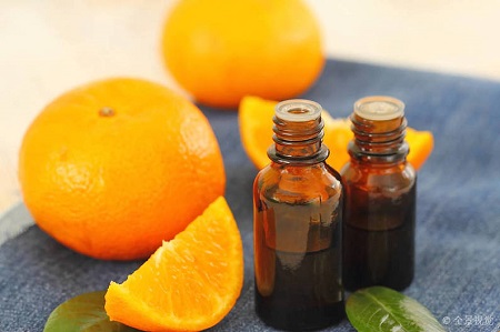 Оранжевое масло хорошо для кожи?